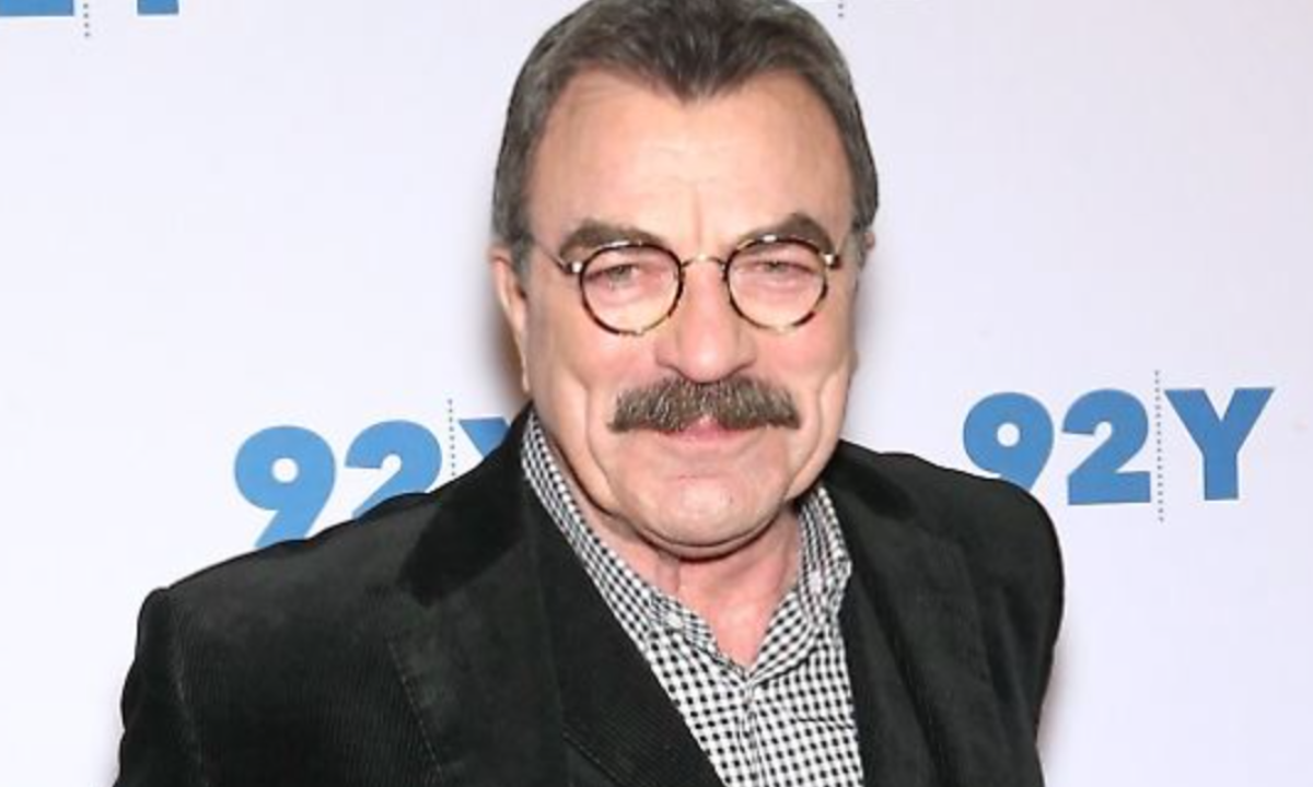 At 79, Tom Selleck labeled ‘Sexiest Man Ever’ by fans after posing at ...