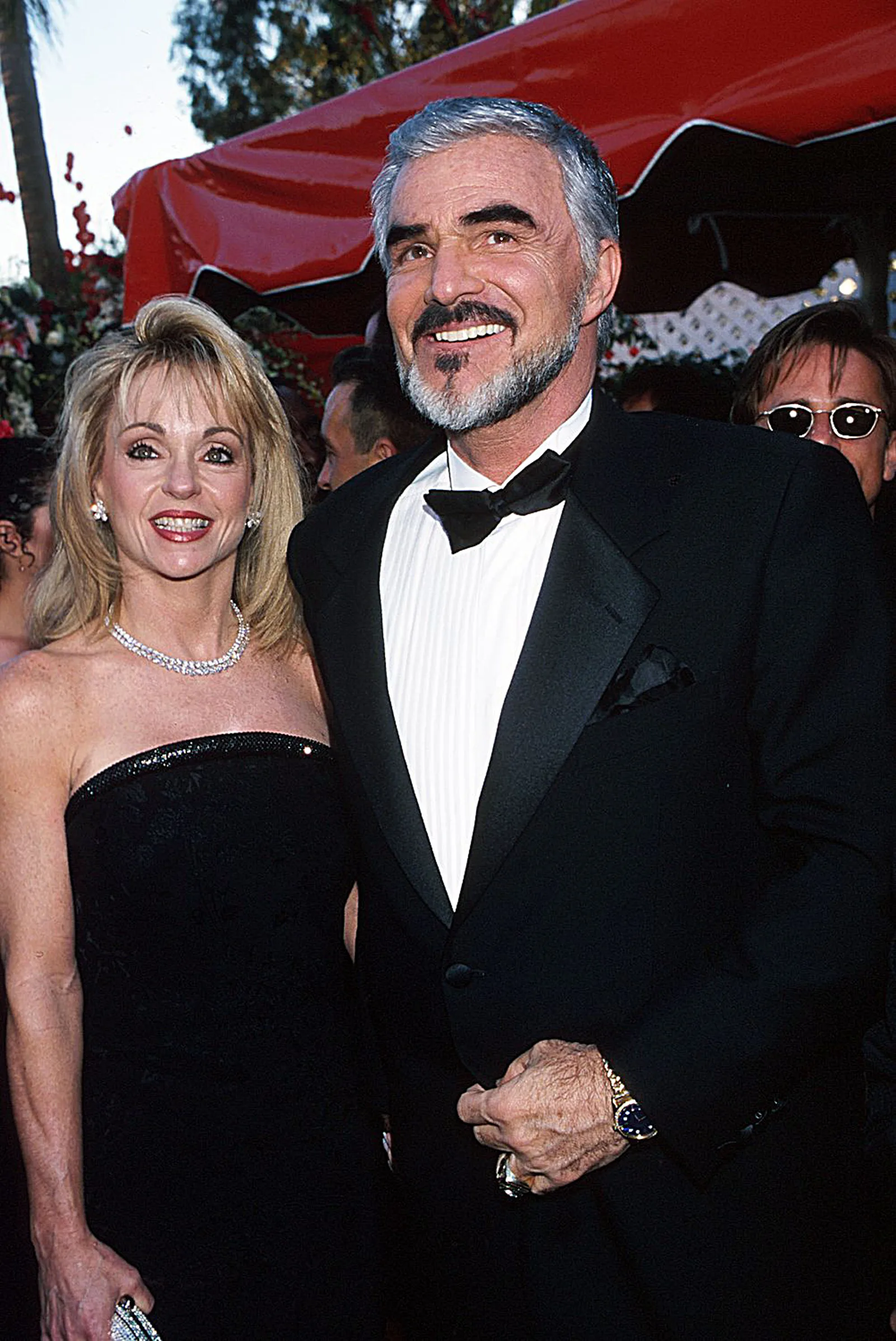 Seals stayed beside Reynolds during a period of bankruptcy and lingering divorce expenses. When their relationship ended, questions about financial promises became central to their legal dispute.