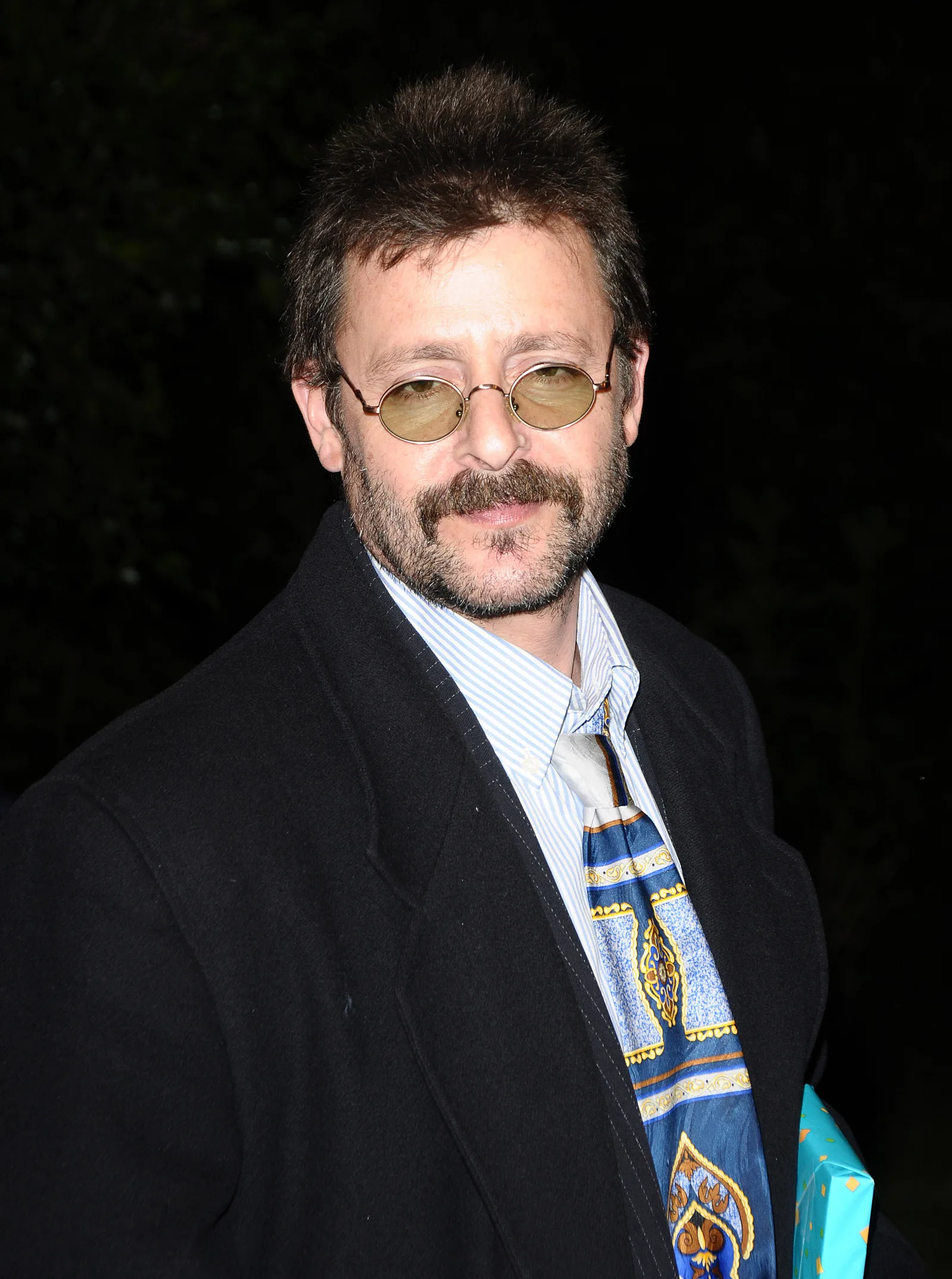 As the entertainment industry evolved, he built a steady reputation as a dependable character actor while keeping his distance from the red carpet circuit.