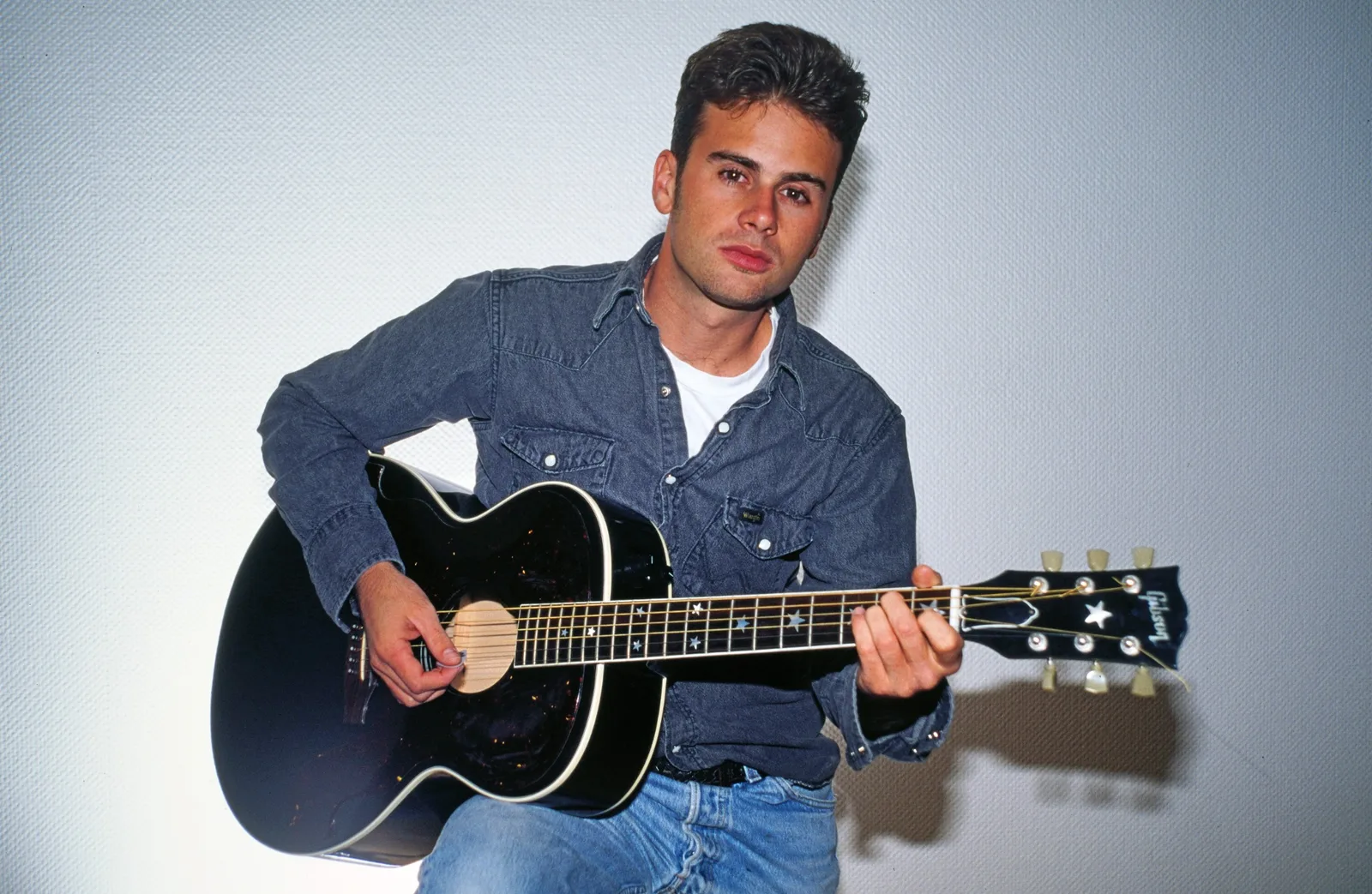 Jamie Walters' popularity extended far beyond "Beverly Hills, 90210," but an off-screen romance would eventually leave a lasting impression on the singer and actor.