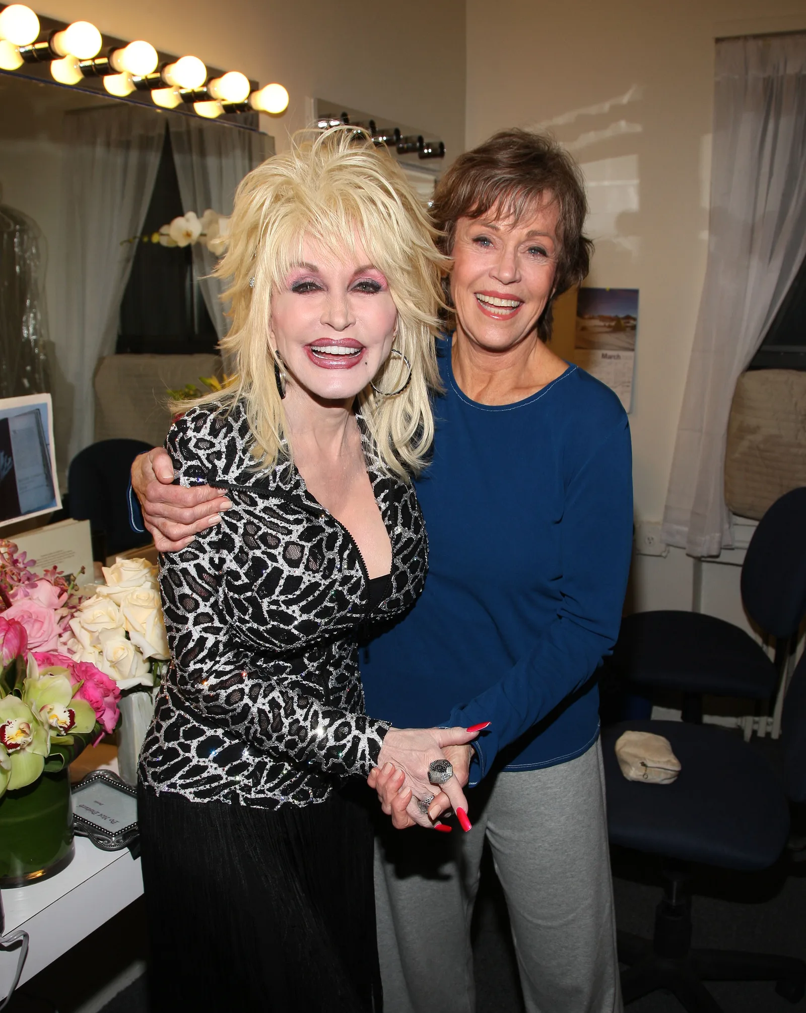 Fonda said Parton possessed a remarkable "survivor's instinct" and seemed to know exactly what to say when others needed it most. She ended her tribute by urging fans to celebrate Parton's spirit rather than only mourn, writing, "RIP, beautiful woman. We love you."