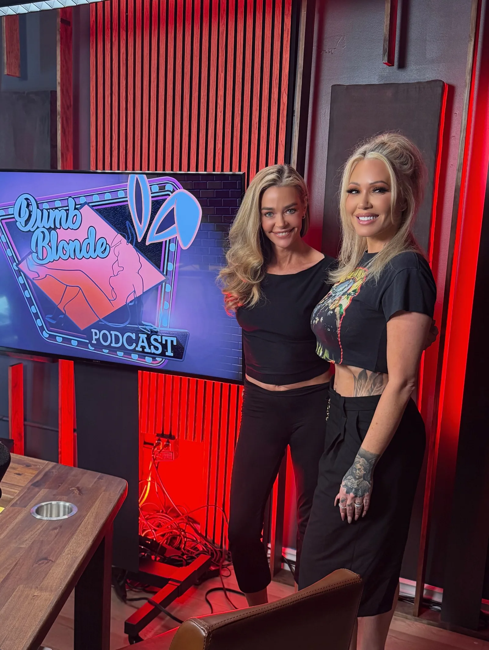 Richards and Bunnie connected over their decision to acknowledge cosmetic work publicly. Both suggested that honesty can reduce the harm caused by impossible beauty standards.
