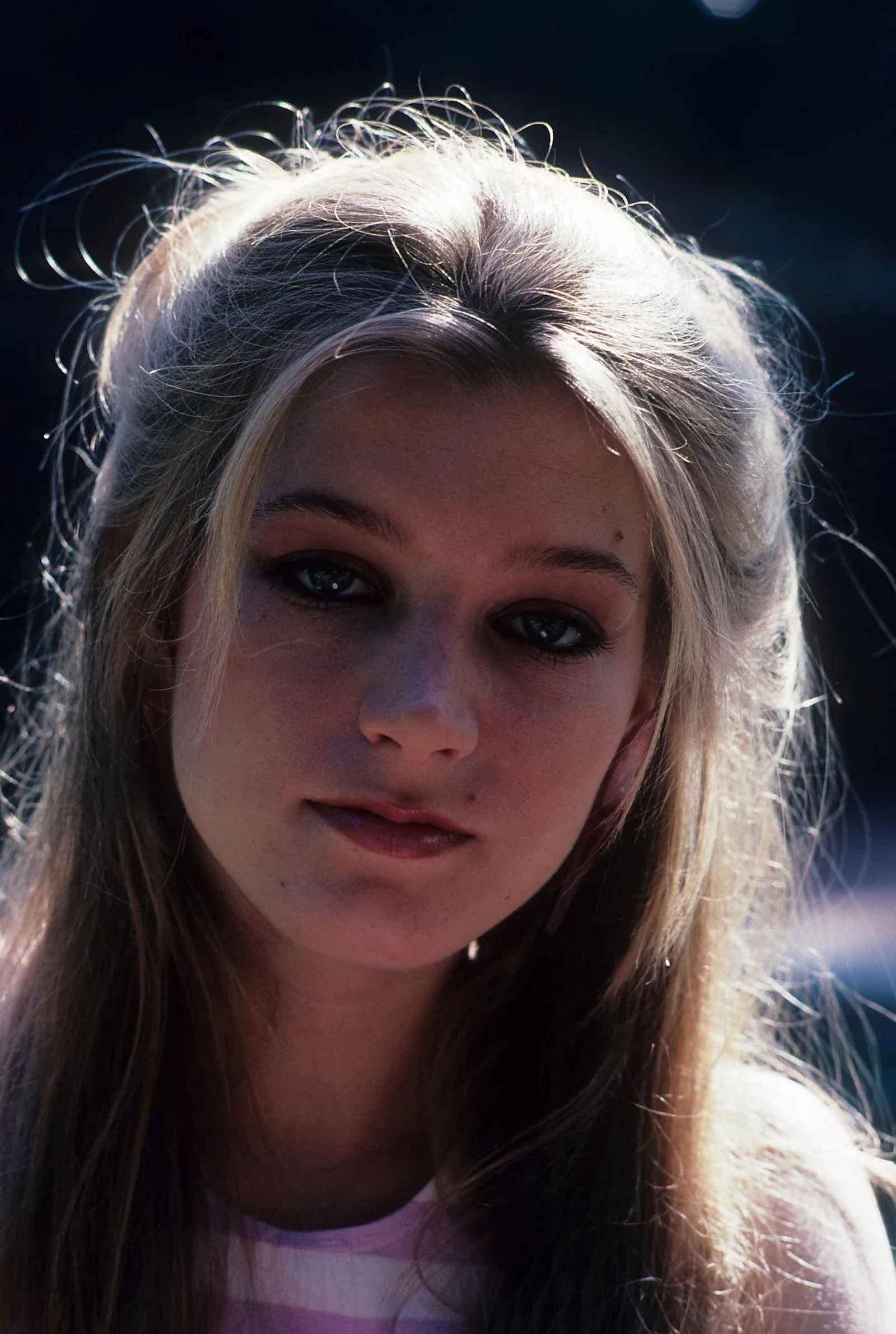 The future Hollywood star was still a teenager in this 1981 portrait, years before she became a familiar face on-screen. Her acting career was still ahead of her.