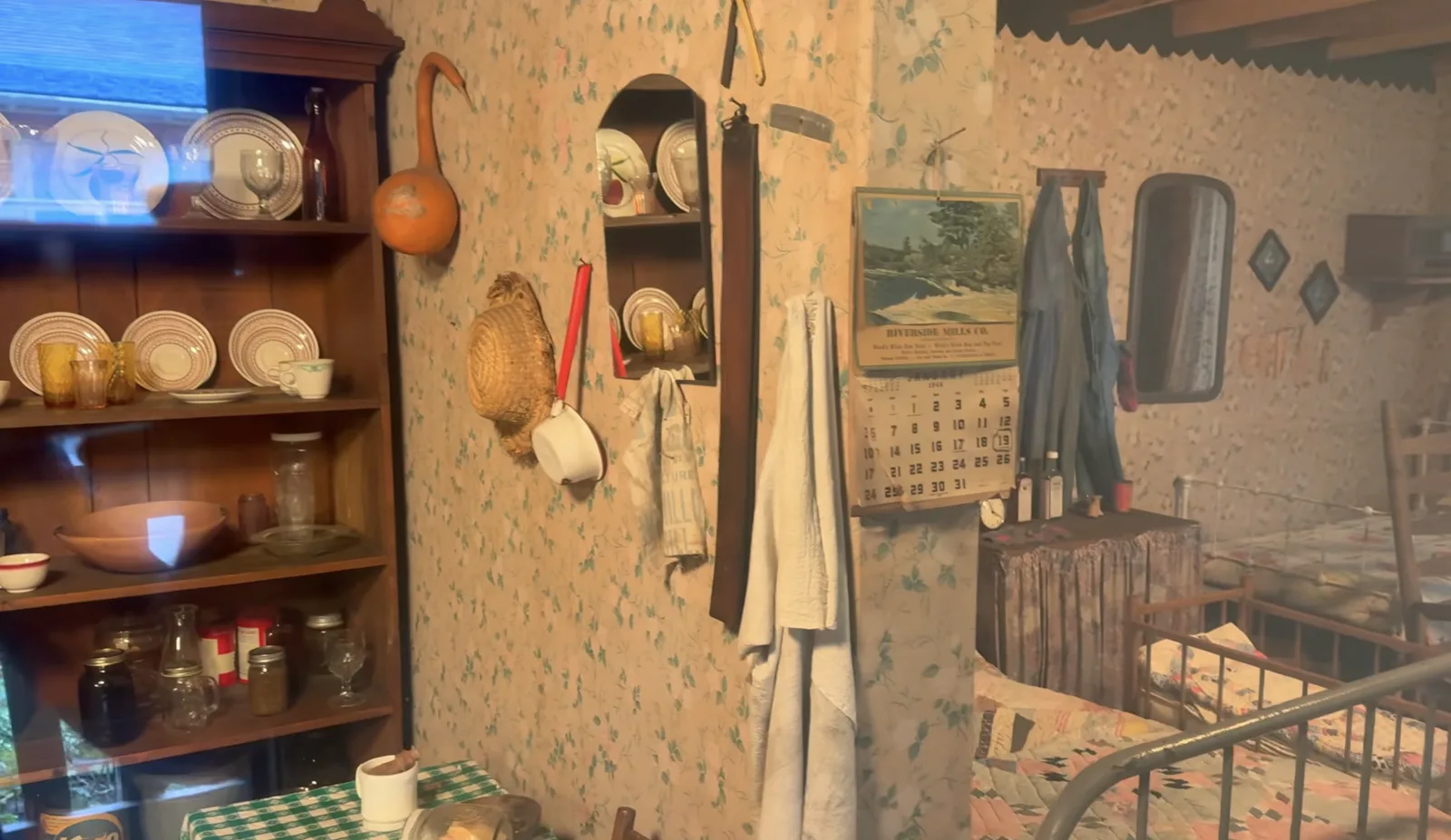 The replica was meant to evoke the Parton family's life in the 1940s and 1950s rather than reinvent it through the lens of Dolly's later wealth. Her brother built the structure, while their mother helped ensure its interior reflected the home the family knew.
