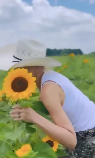 Stefani's connection to Oklahoma appears to have grown well beyond simply spending time at Shelton's ranch. She has described arriving there and feeling that she was finally where she was "supposed to be."