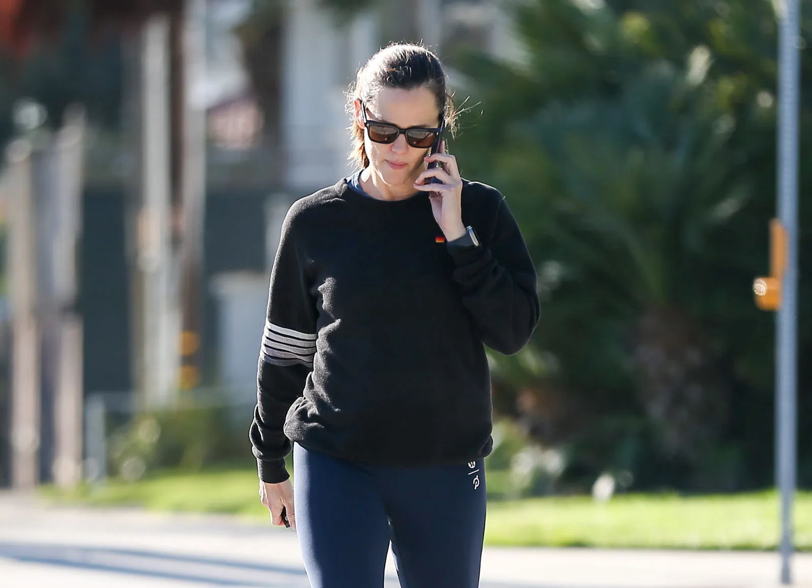 Garner has said she protected herself during the breakup by avoiding much of the public discussion surrounding it. She later said the harder part was losing the family structure, partnership, and friendship she had shared with Affleck.